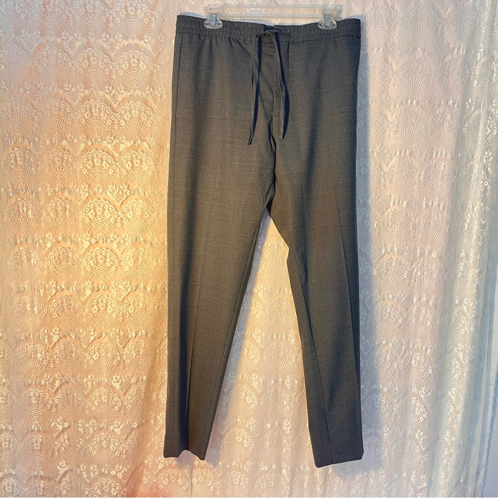 COS Men’s tapered trousers with elastic waistband and drawstring, gray, size 34R